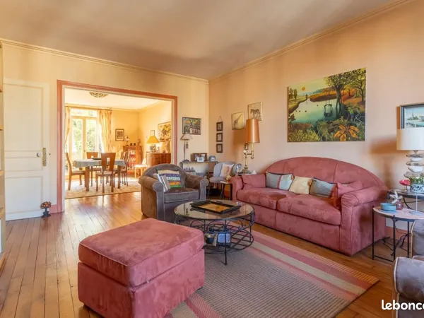 Maison 6 pièces 160 m²