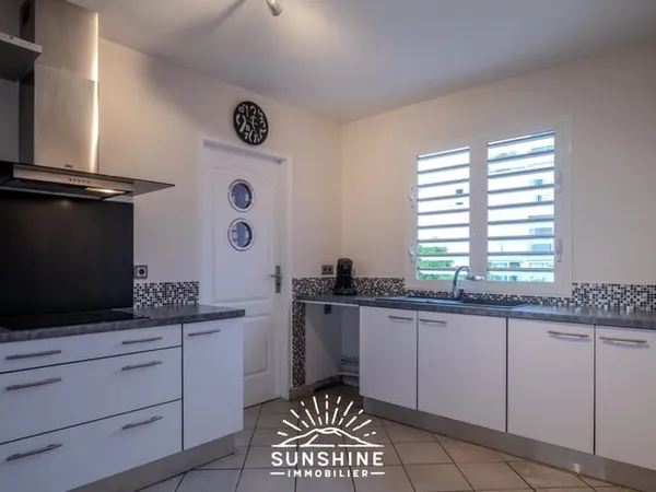 EN EXCLUSIVITÉ - Duplex 4/5 pièces avec vue mer et parking Moufia