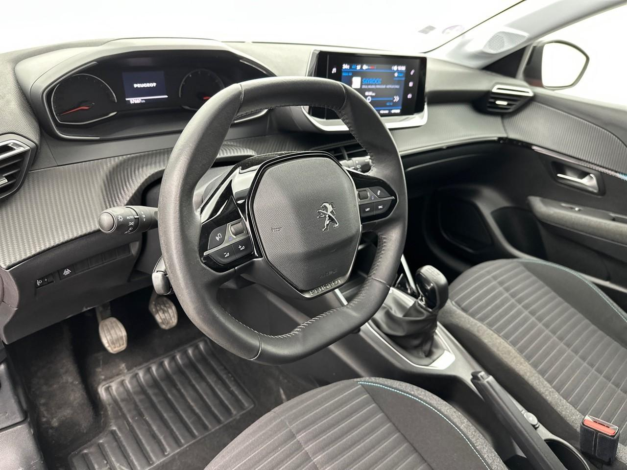 Peugeot 208 puretech 75 s&s bvm5 style — photo 8