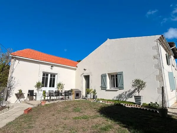Maison charentaise de 1930 renovee - saint palais sur mer 17420