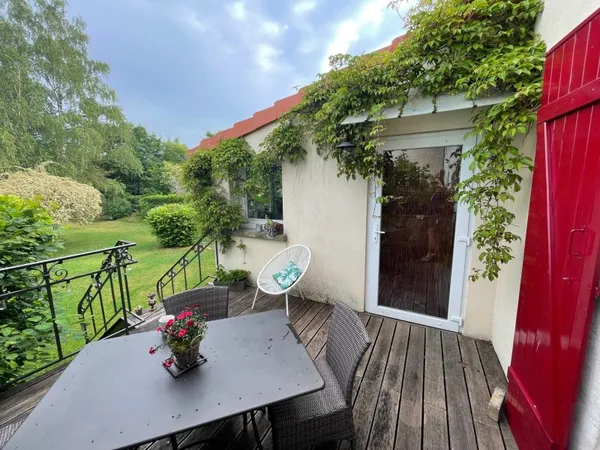 Maison 4 chambres ou plus, piscine, 2 mn de Commercy.