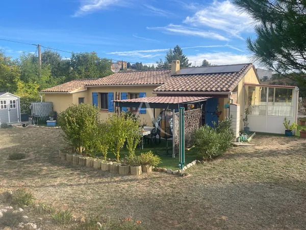 COUP DE COEUR À MONTAGNAC MAISON DE PLAIN-PIED 3 CHAMBRES AUTONOMIE SOLAIRE