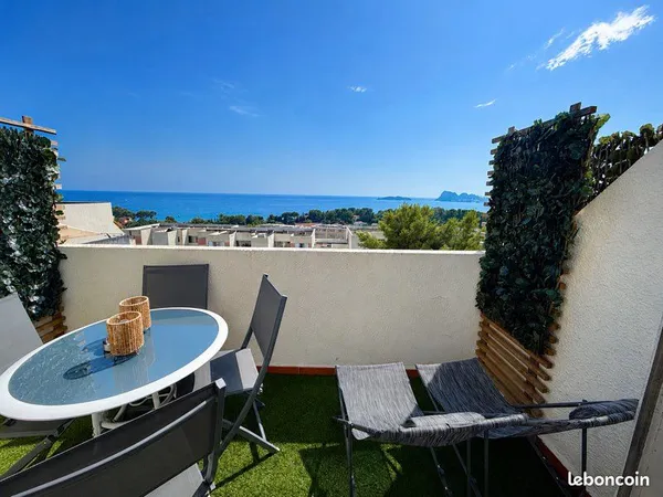Studio meublé - Vue Mer - Terrasse - Parking