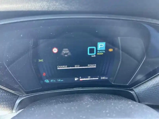 Citroën C5 x hybride rechargeable 225 e-eat8 shine — photo 21