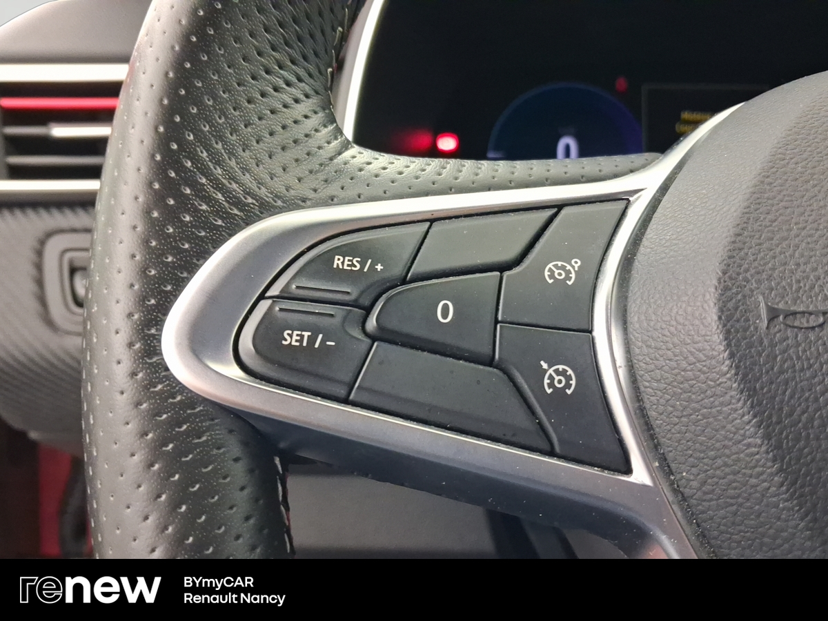 Renault Clio E-Tech 140 - 21N — photo 19