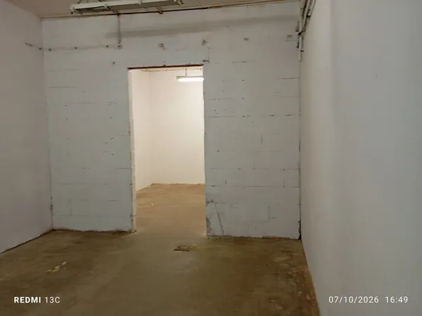 local de stockage rangement de 35 m2 dans un espace sécurisé