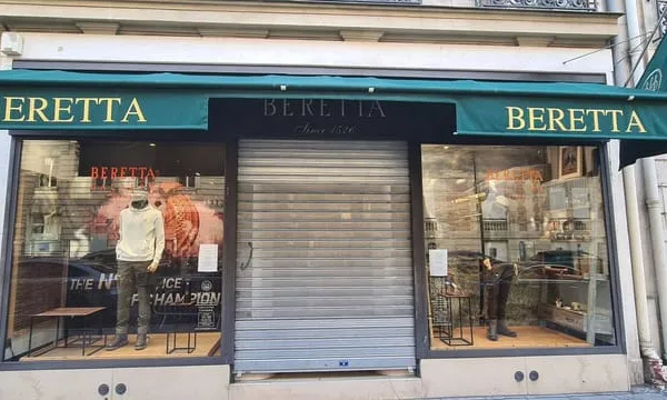 Boutique 2 pièces 185 m²