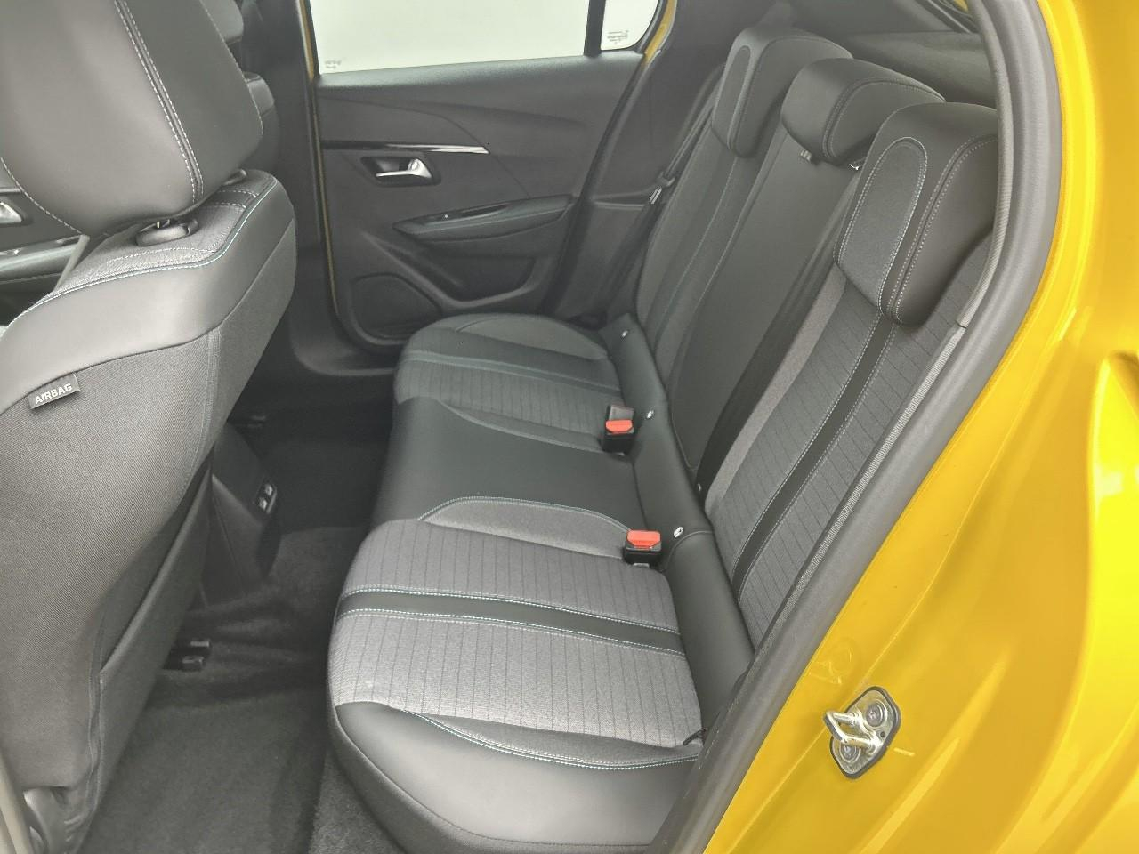Peugeot 208 electrique 50 kwh 136ch allure — photo 13