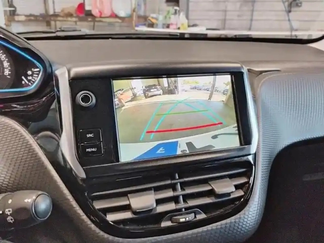 Peugeot 2008 puretech 110ch s&amp;s eat6 allure — photo 26