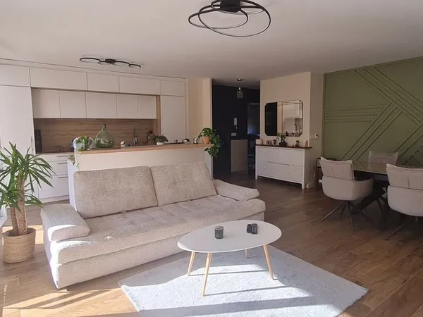 Appartement 3 pièces 73 m2 étage 2/2