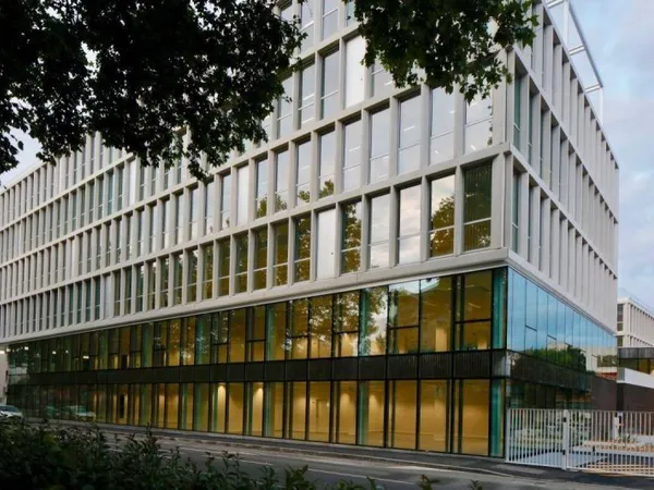 Bureaux 468 m²
