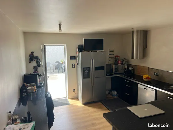 Location maison bâtiment dépendance