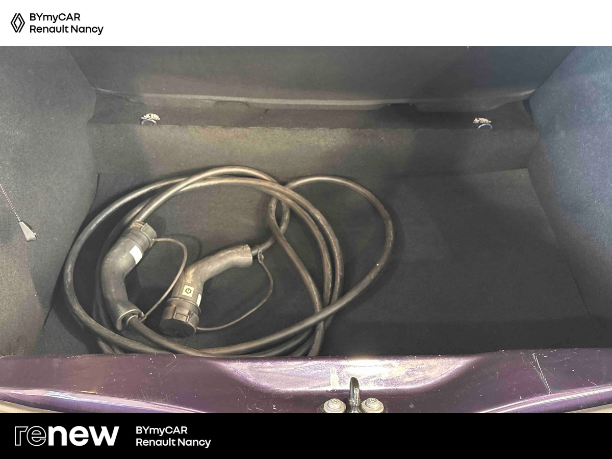 Renault Zoe R110 - 22B — photo 13