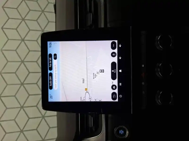 Renault Captur e-tech plug-in 160 — photo 19