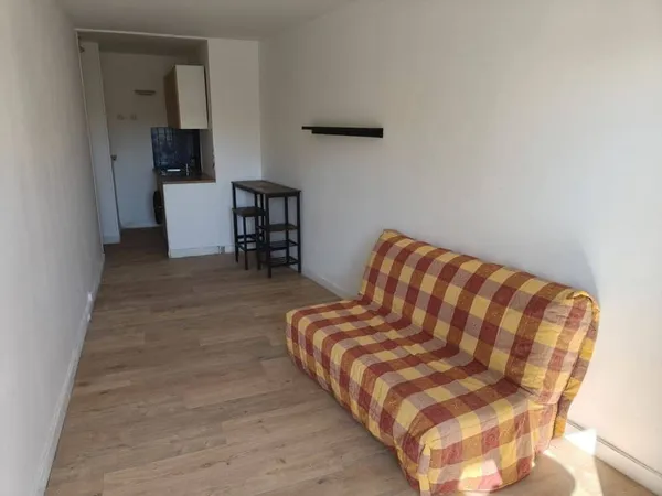 Studio 1 pièce 26 m²