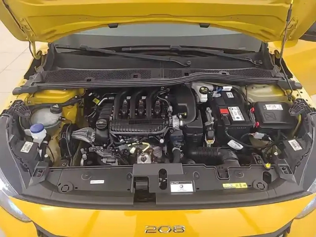 Peugeot 208 puretech 75 s&amp;s bvm5 — photo 29