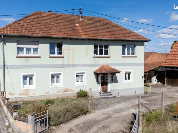 Maison 8 pièces 198 m²
