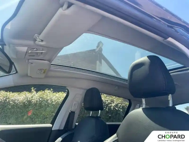 Peugeot 2008 puretech 130ch s&amp;s bvm6 — photo 18