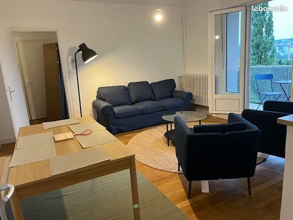 Chambre dans super colloc à 5 min de la Gare de Djion