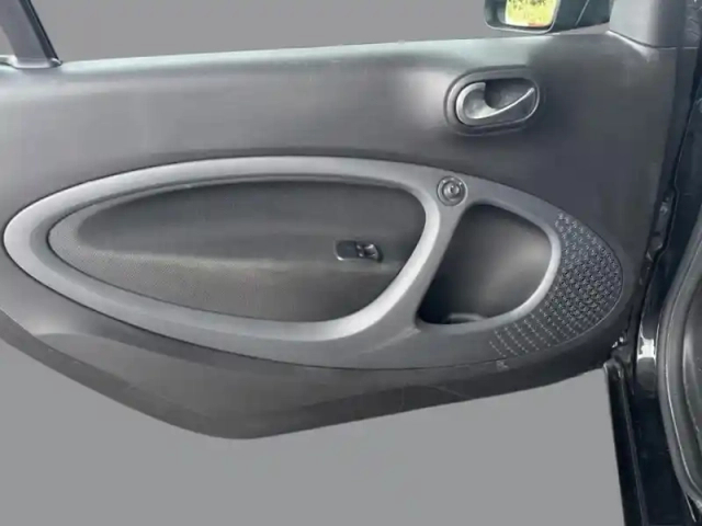 Smart Fortwo base 66 kw (453.344) — photo 13