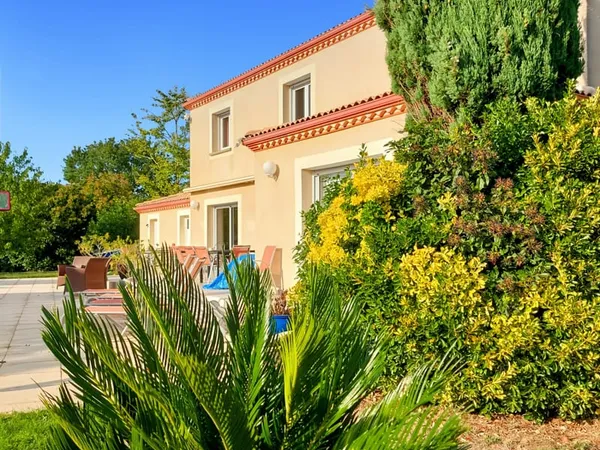 Maison à vendre 7 pièces MONTAUBAN (82), 6 chambres, double garage, piscine, terrain cloturé sur 232