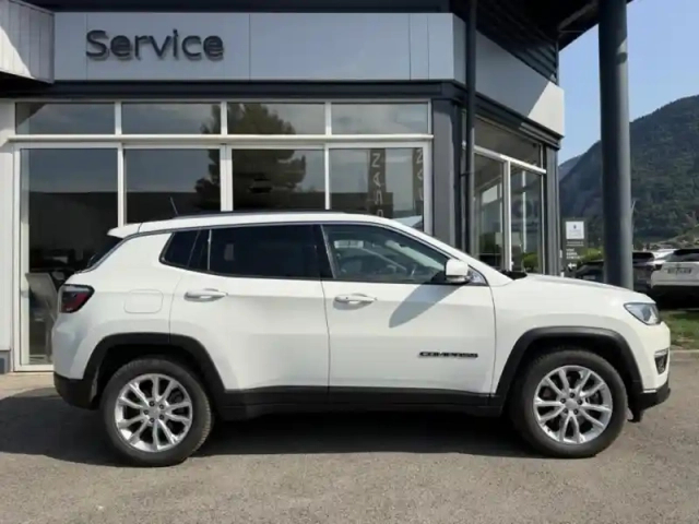 Jeep Compass 1.3 turbo t4 190ch phev 4xe limited at6 eawd — photo 5