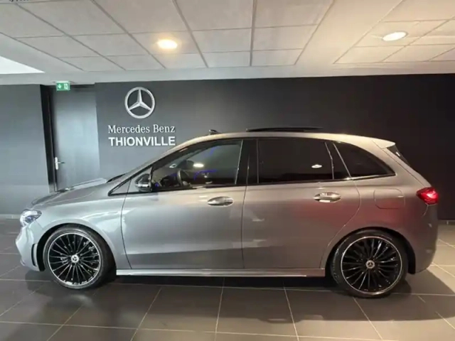 Mercedes Classe B 200 d amg line — photo 22