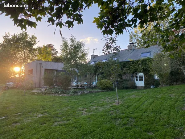 Maison pierre et extension bois