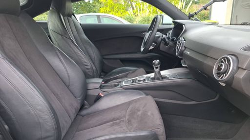 Audi TT 2.0 TFSI 230 - Base – 2014 – 117151 km – Essence – Boîte Manuelle — photo 17