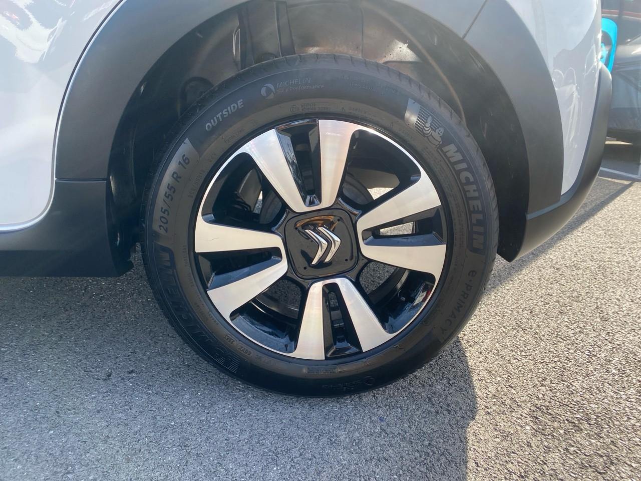 Citroën C3 1.2 puretech 83ch s&s max — photo 11
