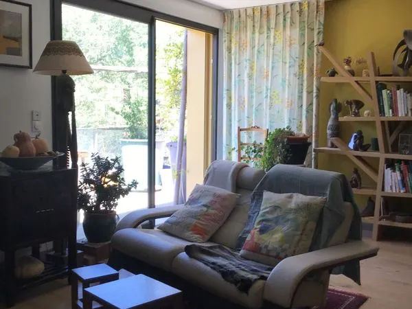 Appartement récent 3°étage avec ascenseur sans vis à vis vue traversante sur le massif de Belledonne
