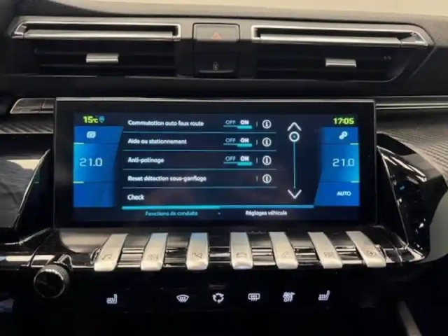 Peugeot 508 hybrid 225 e-eat8 — photo 11