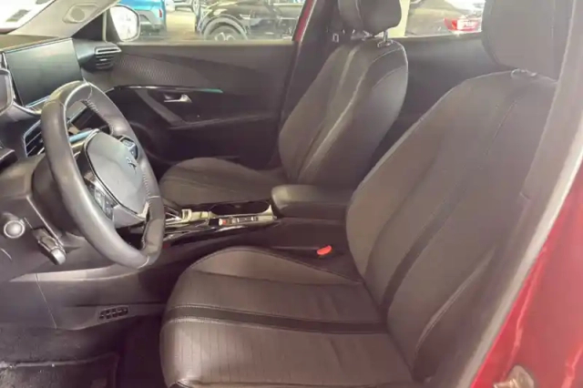 Peugeot 2008 moteur électrique 136 ch — photo 10