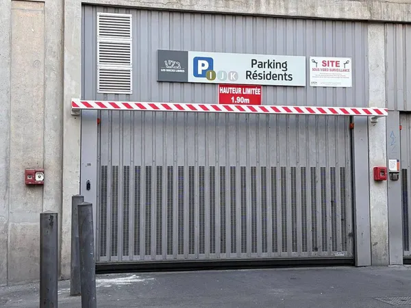 Parking 12 m²