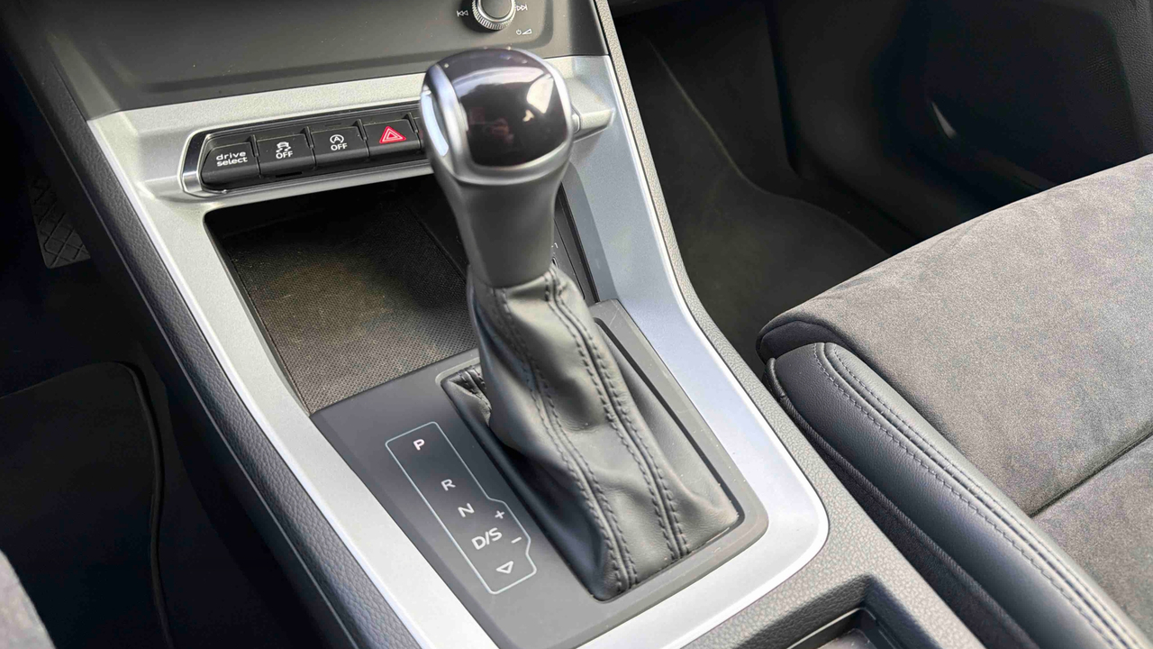 Audi Q3 35 TDI 150 ch S tronic 7 — photo 23