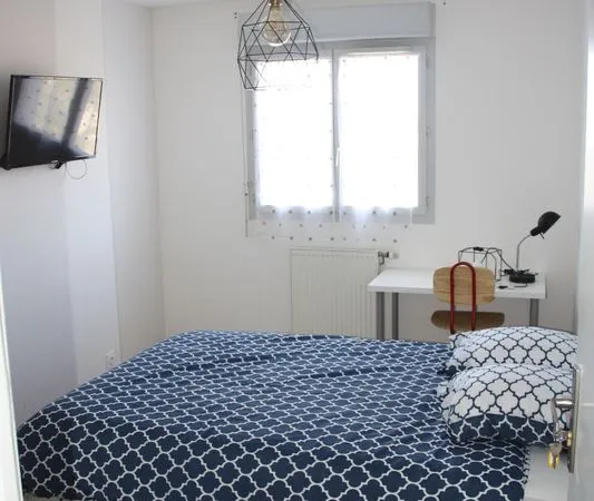 Chambre Colocation Toulouse / Bus 46 et Linéo 3 à pied