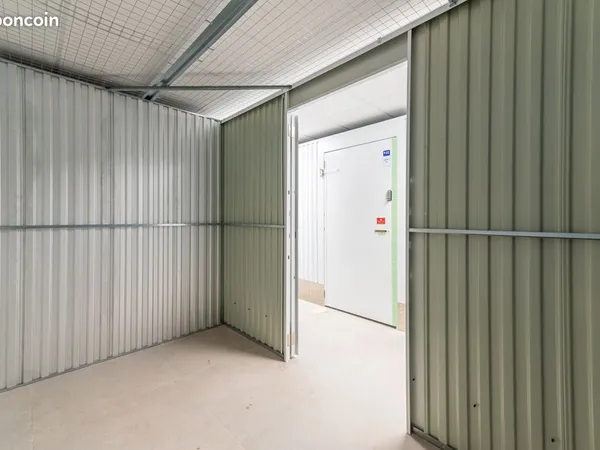 Garage/box 7 m² Osny