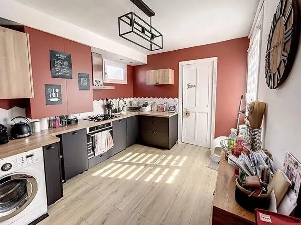 Beau 3P refait à neuf 56m² dans une cour calme