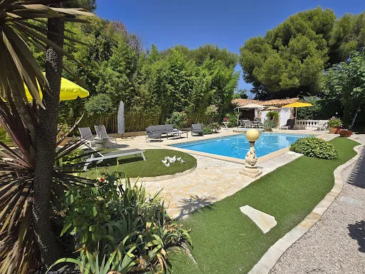 Maison 10 pièces 260 m²