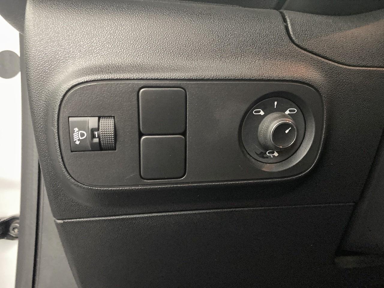 Citroën C3 puretech 110 s&s eat6 shine — photo 27