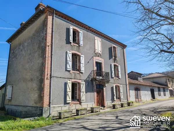 Maison ancienne 1920 370 m² sur terrain de 3200m² avec fort p