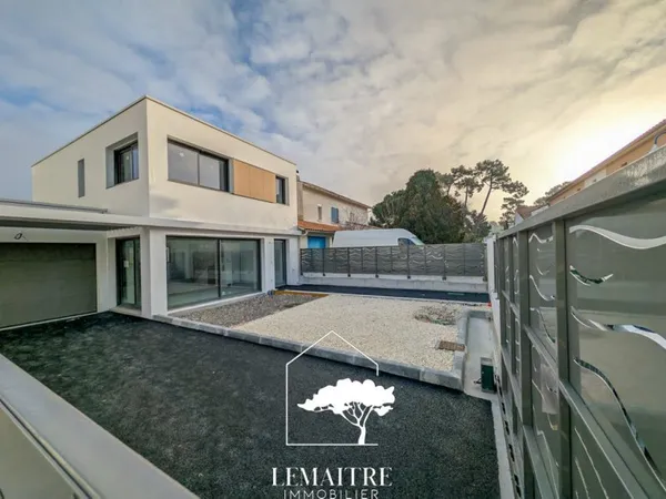 Maison 4 pièces 108 m2 La Palmyre centre Jardin et gar