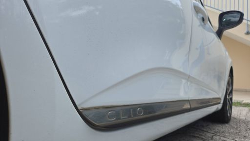 Renault Clio 1.0 TCe 100 - Zen – 2020 – 60798 km – Essence – Boîte Manuelle — photo 8