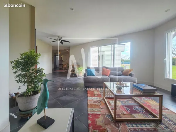 Maison 6 pièces 169 m²