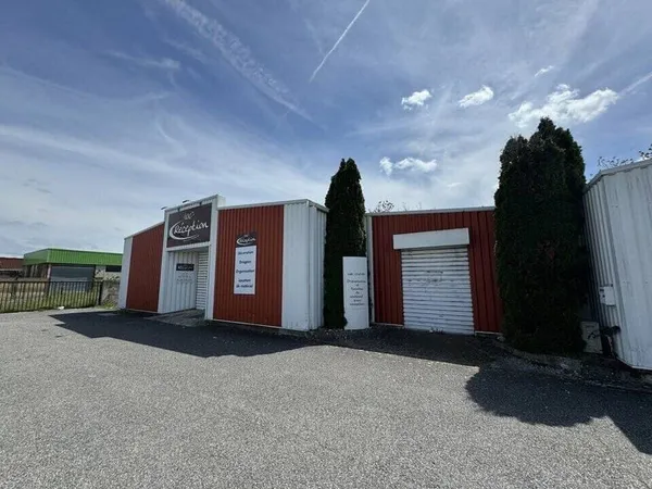 Local commercial 550 m²