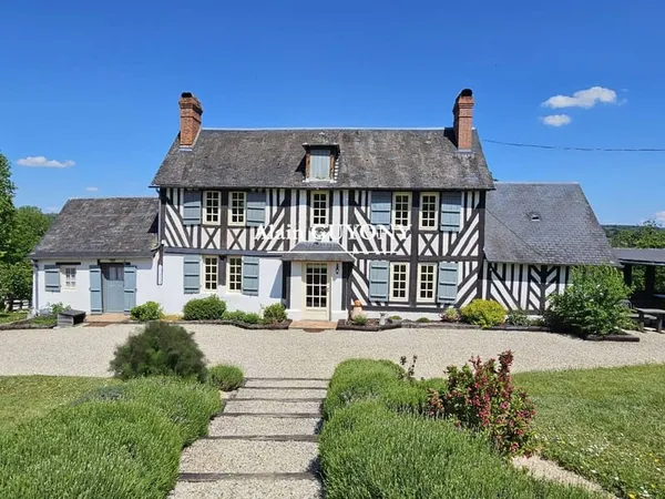 Maison 8 pièces 166 m²