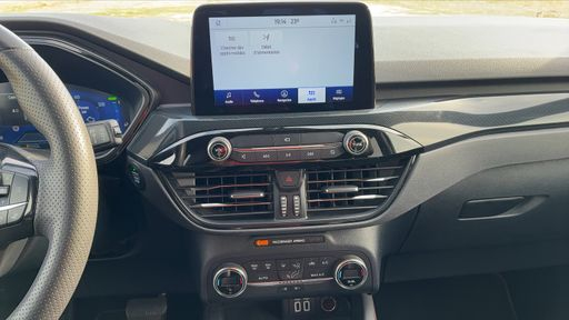 Ford Kuga 2.5 Duratec 190 Hybrid 4x2 CVT - ST-Line X – 2021 – 102040 km – Hybride essence – Boîte Automatique — photo 32
