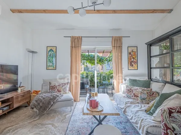 Mougins / à vendre Propriété type MAZET avec dépendance, piscine et garage pour 2 véhicules