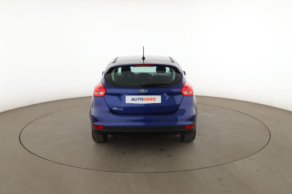 Ford Focus 1.5 TDCi Executive — photo 4