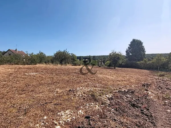 EXCLUSIVITÉ CANDÉ-SUR-BEUVRON - Terrain à bâtir de 1503 m²